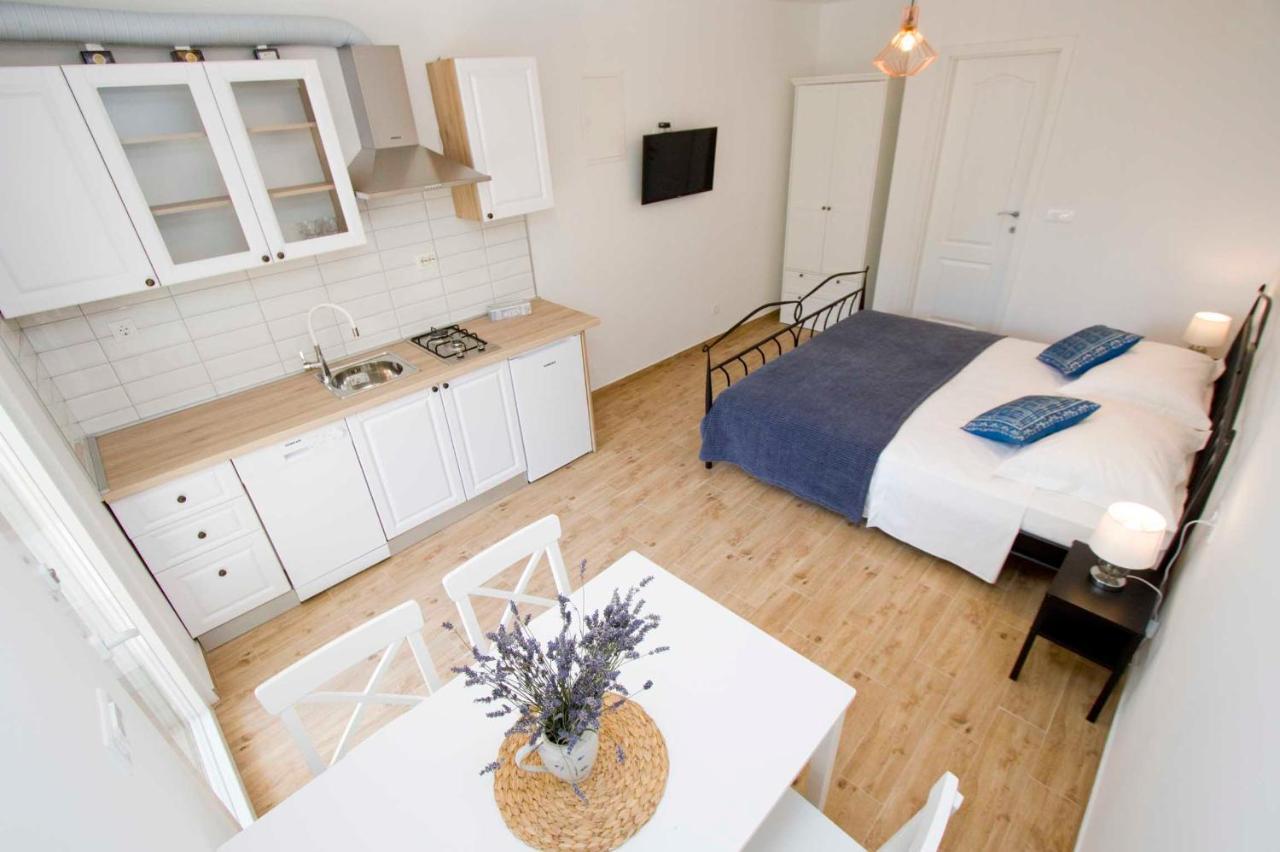 Rustica Apartment