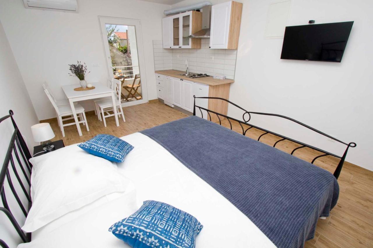 Rustica Apartment